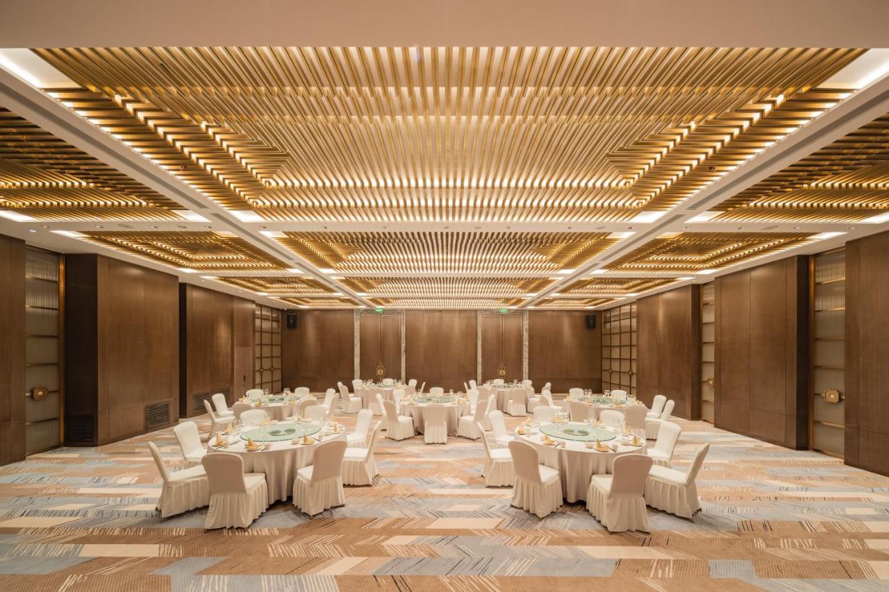 Holiday Inn Zhengzhou Zhongzhou By Ihg Exterior photo