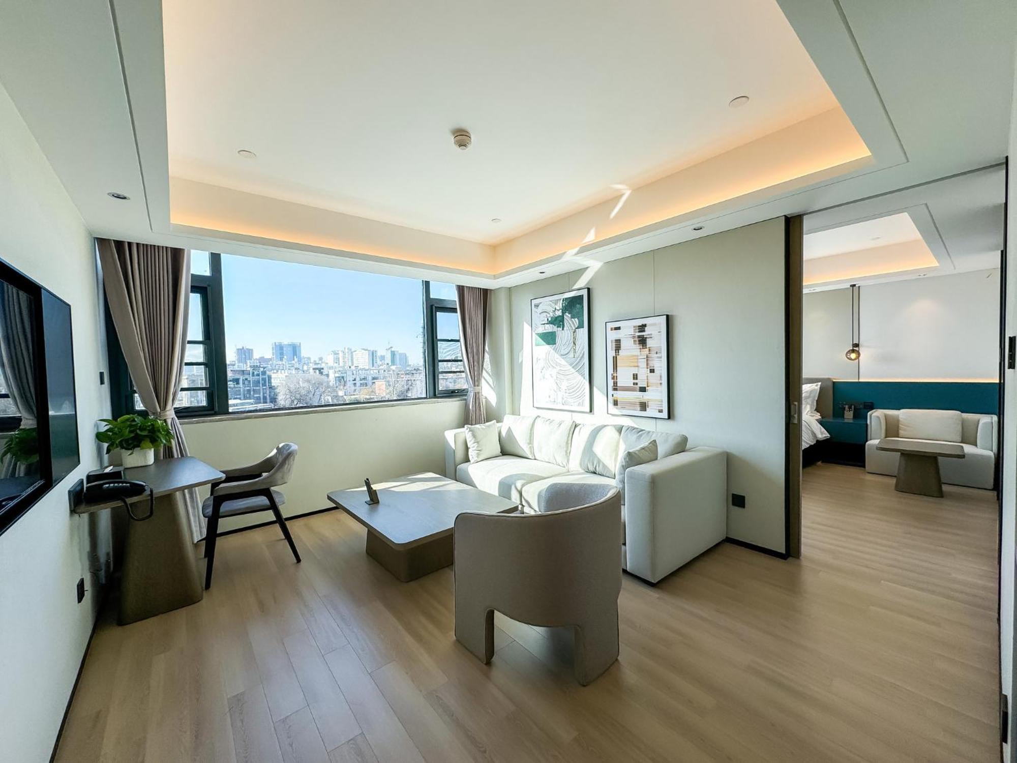 Holiday Inn Zhengzhou Zhongzhou By Ihg Exterior photo